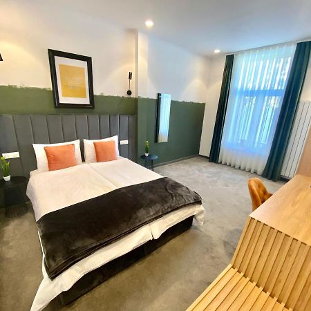 Victoria Rooms Oradea Ngoại thất bức ảnh