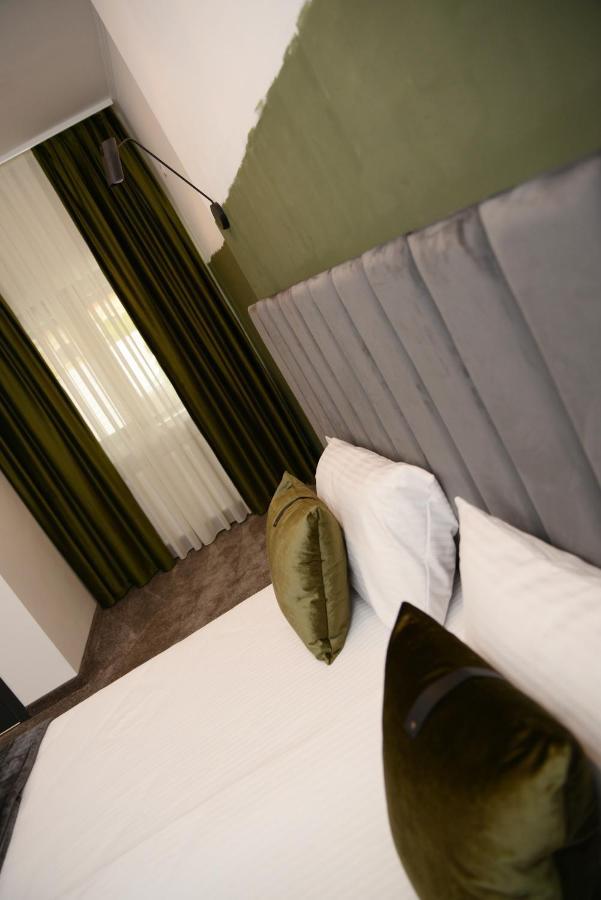 Victoria Rooms Oradea Ngoại thất bức ảnh