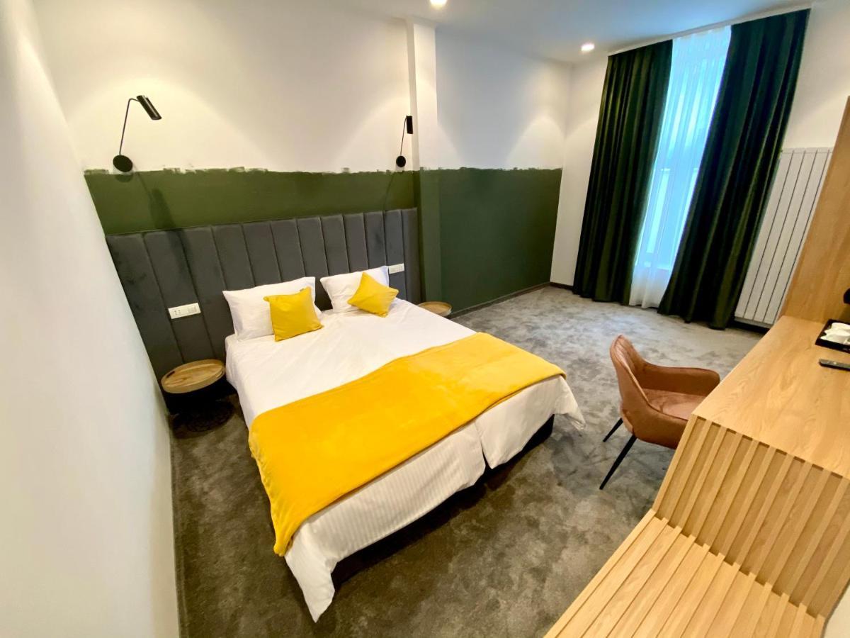 Victoria Rooms Oradea Ngoại thất bức ảnh