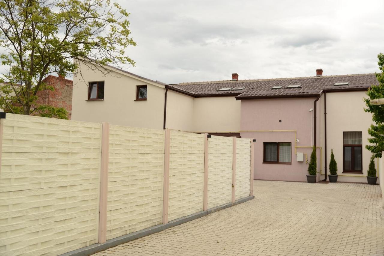 Victoria Rooms Oradea Ngoại thất bức ảnh