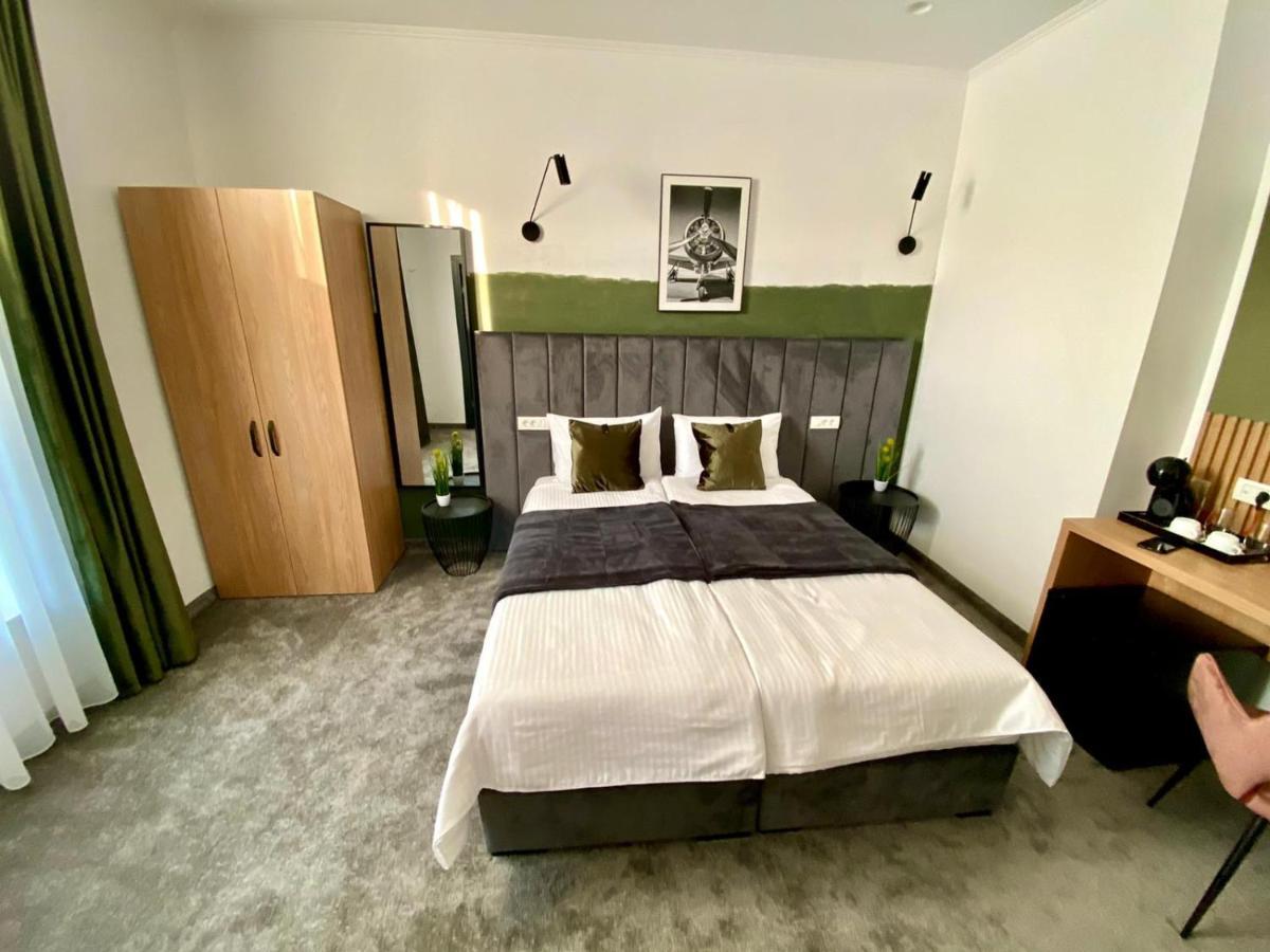 Victoria Rooms Oradea Ngoại thất bức ảnh