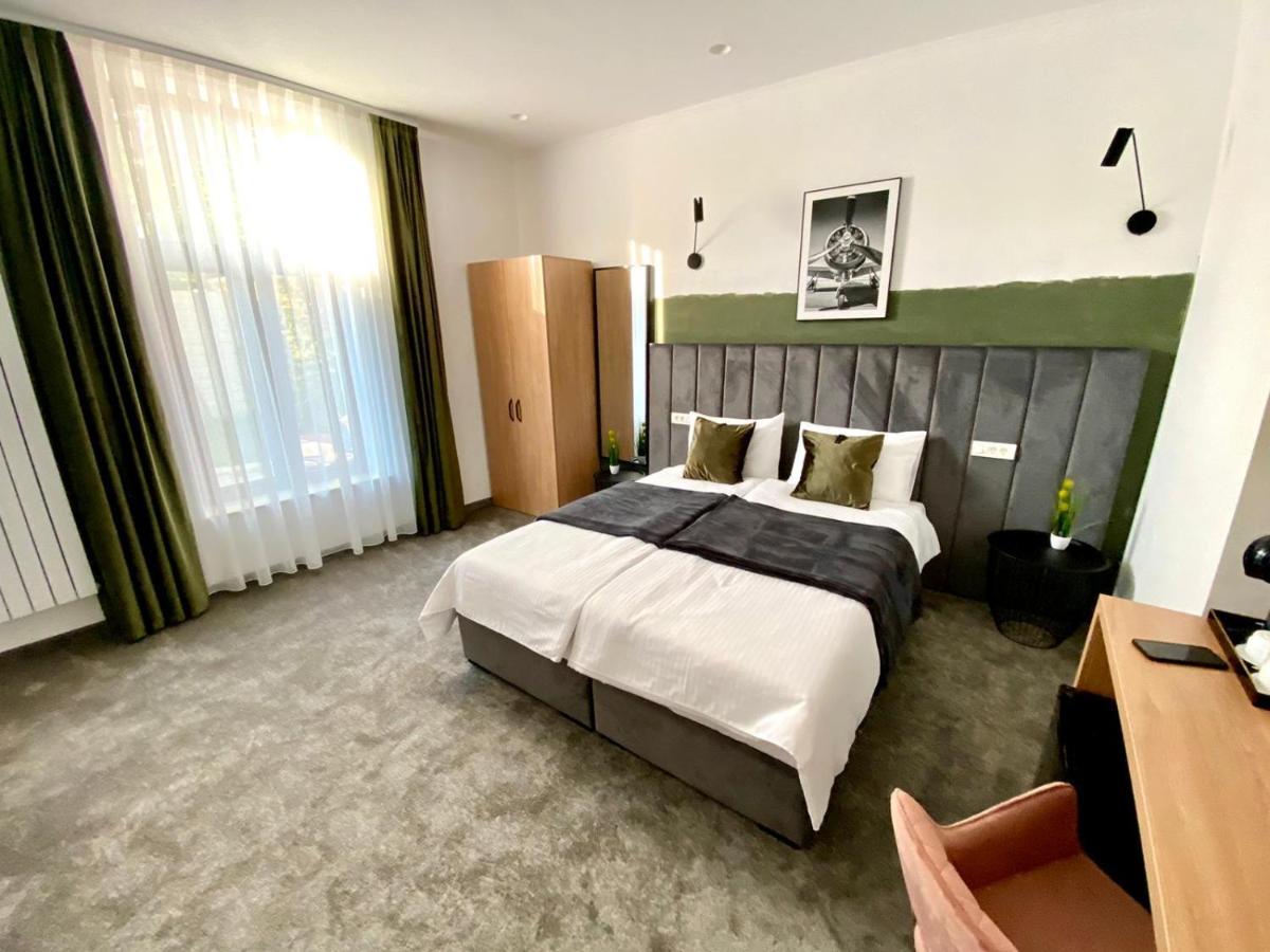 Victoria Rooms Oradea Ngoại thất bức ảnh