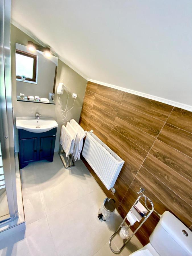 Victoria Rooms Oradea Ngoại thất bức ảnh