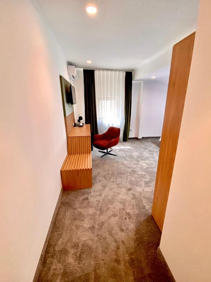Victoria Rooms Oradea Ngoại thất bức ảnh