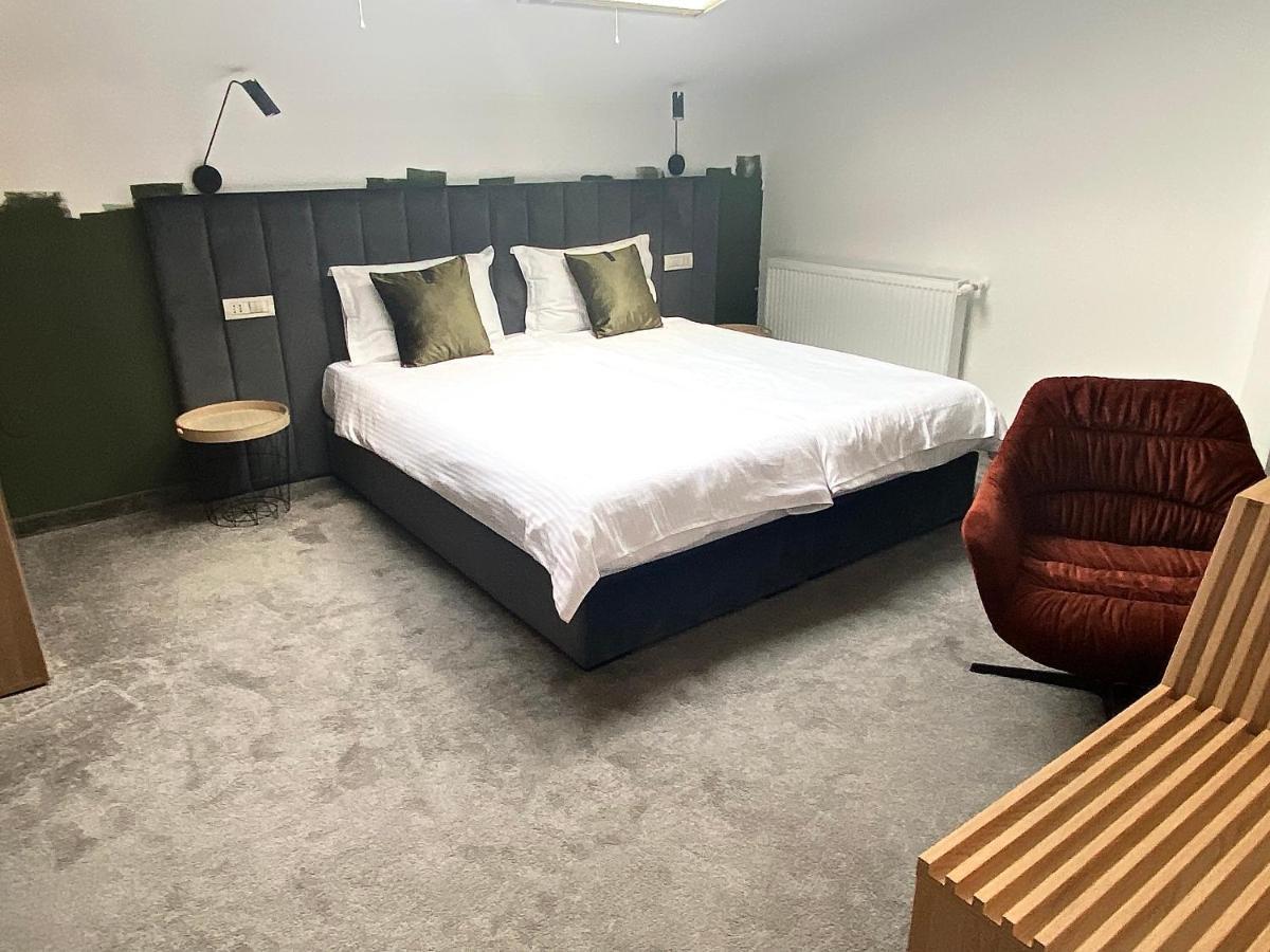 Victoria Rooms Oradea Ngoại thất bức ảnh
