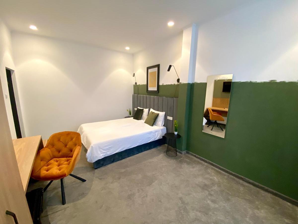 Victoria Rooms Oradea Ngoại thất bức ảnh