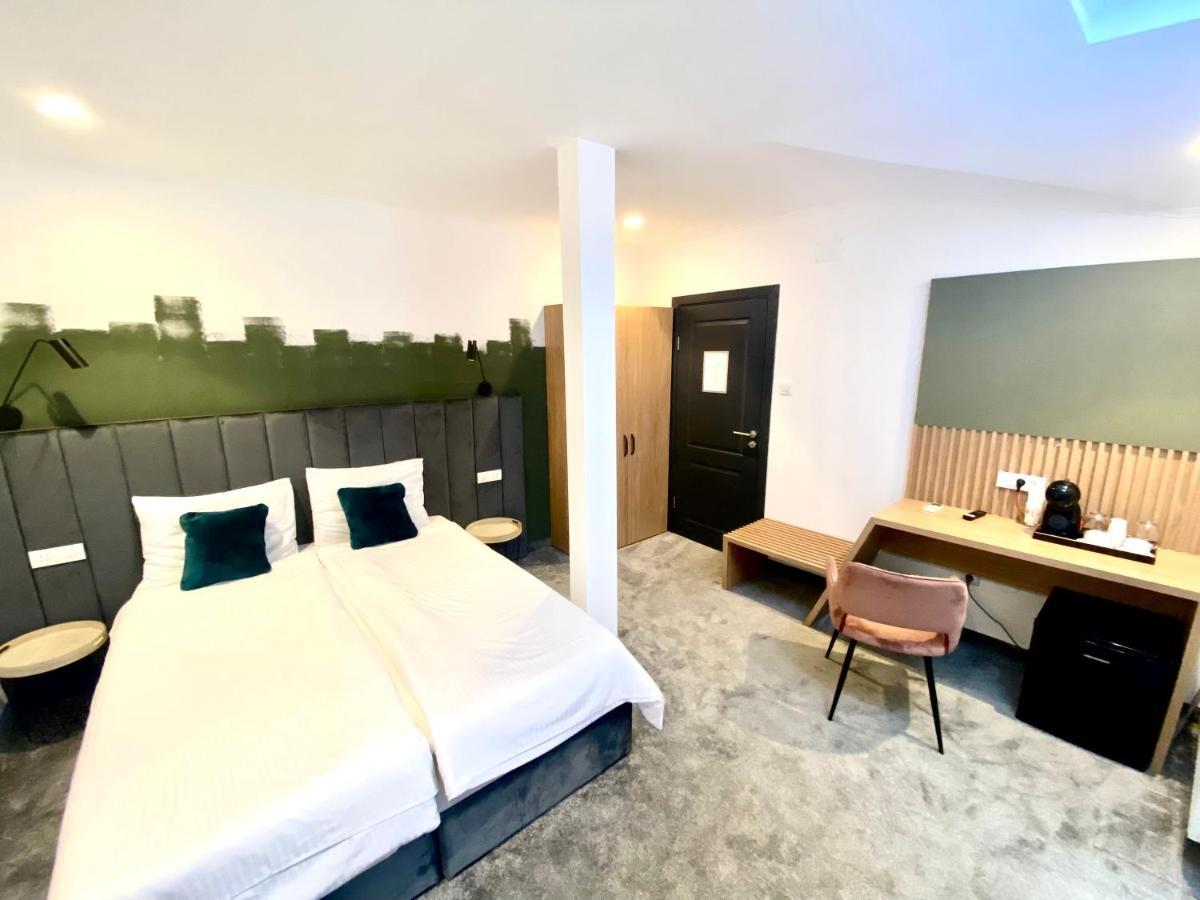 Victoria Rooms Oradea Ngoại thất bức ảnh