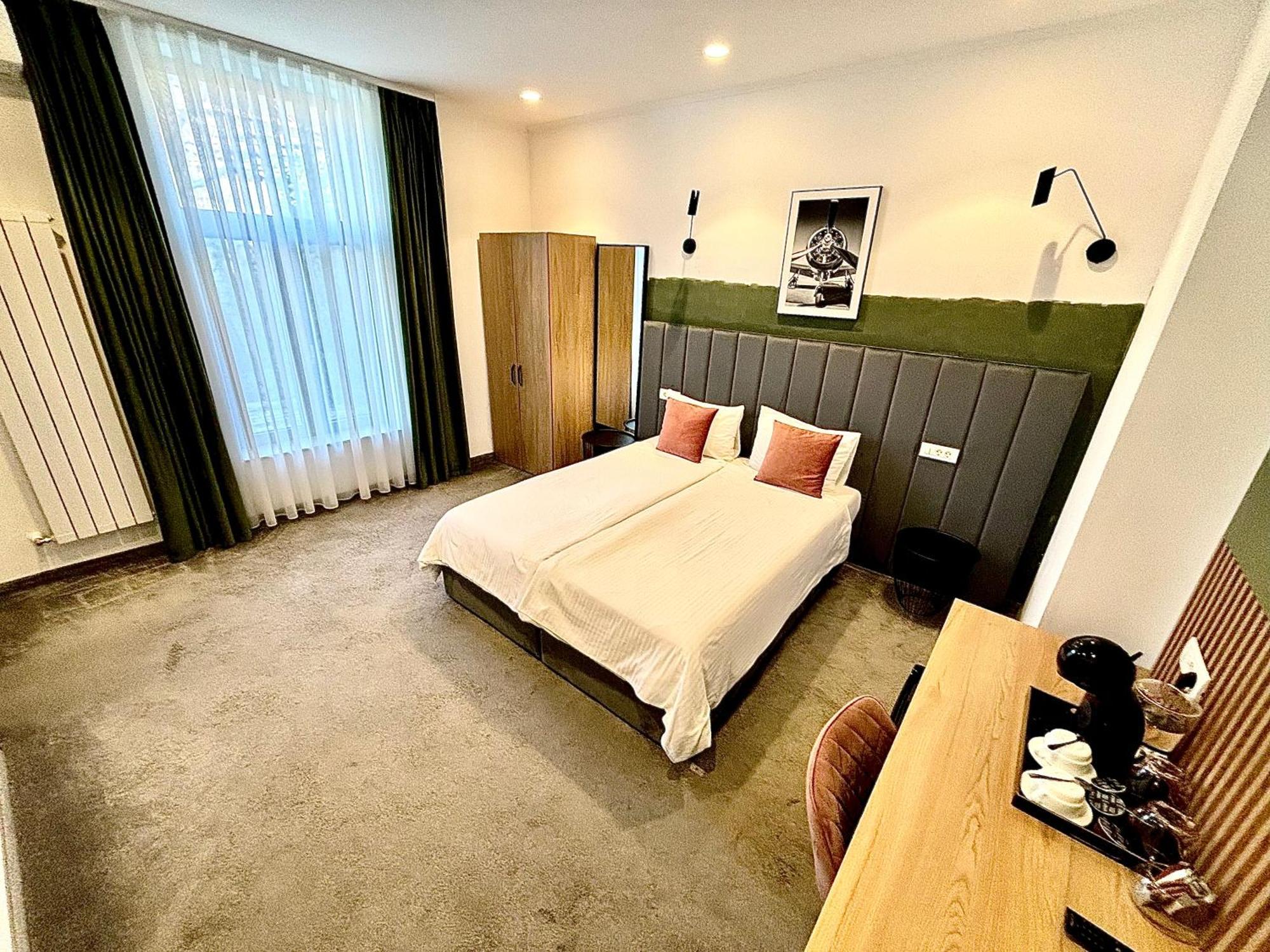 Victoria Rooms Oradea Ngoại thất bức ảnh